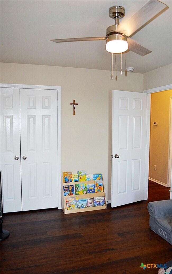 Building Photo - 5407 Sulfur Spring Dr