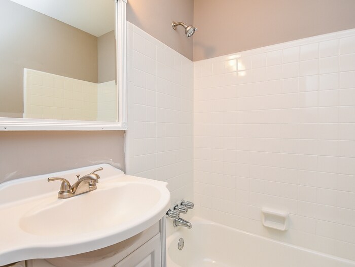 Building Photo - 1344 4th Way NW