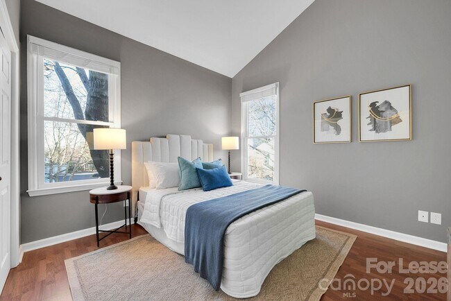 Building Photo - 300 S Cedar St