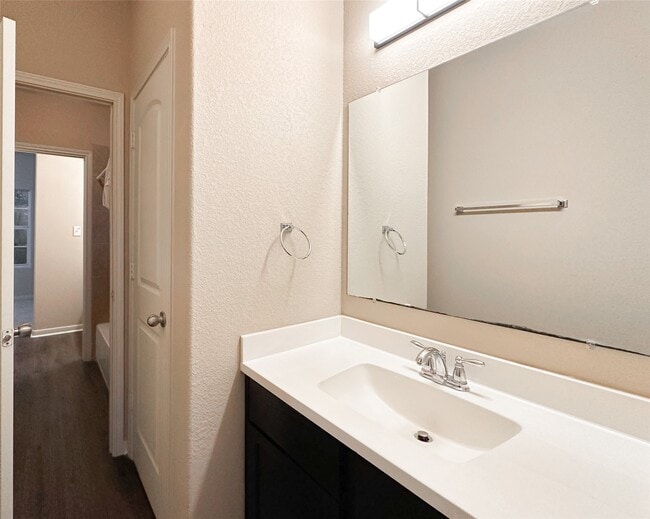 Building Photo - 16771 Mammoth Springs Dr