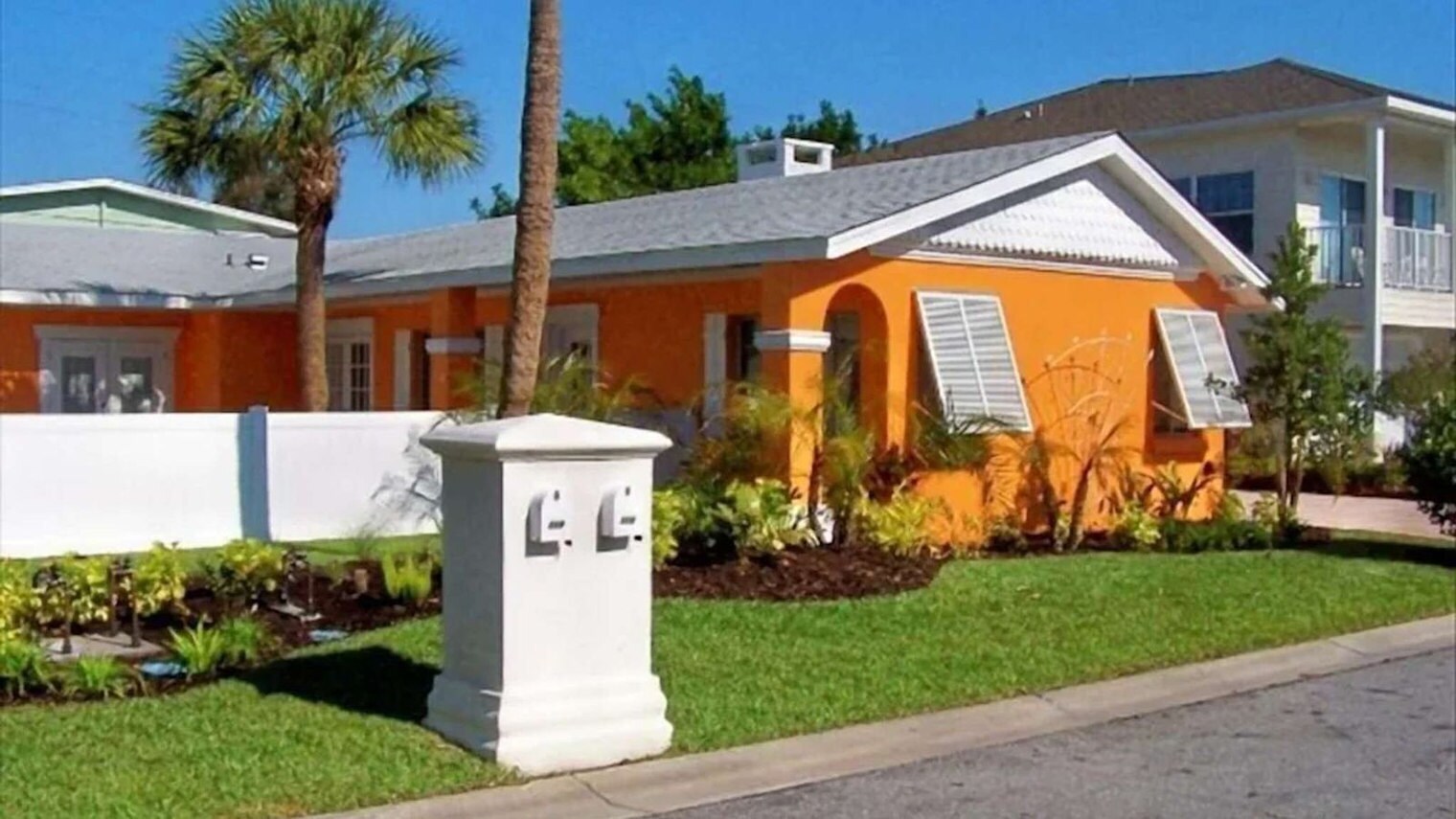 Building Photo - 112 77th St