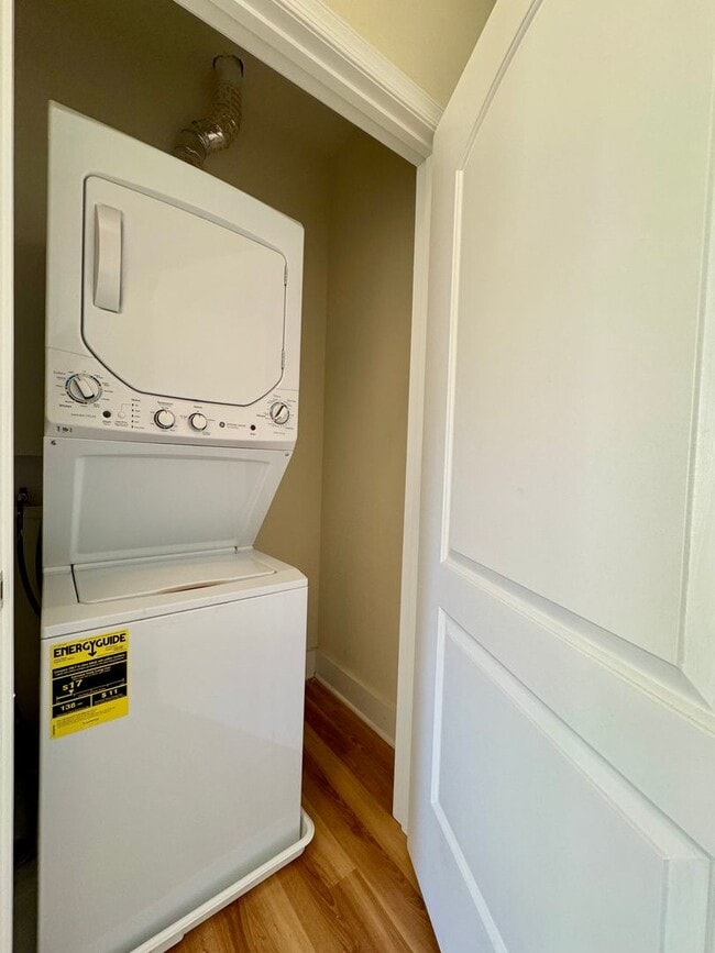 Building Photo - "Urban Charm in Baltimore, MD for rent