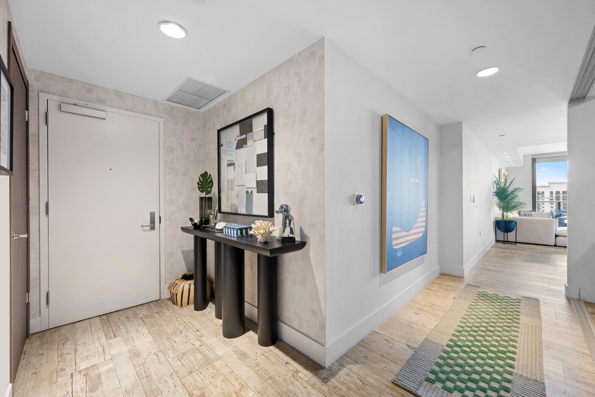 Building Photo - 1010 Brickell Ave