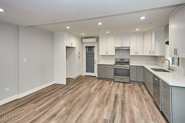 Building Photo - 4528 Rosemont Ave