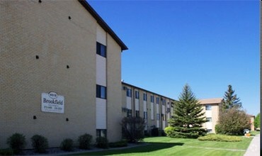 Building Photo - Brookfield I, II & III