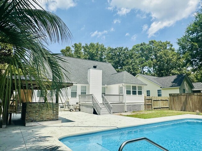 Building Photo - 1178 Pittsford Cir