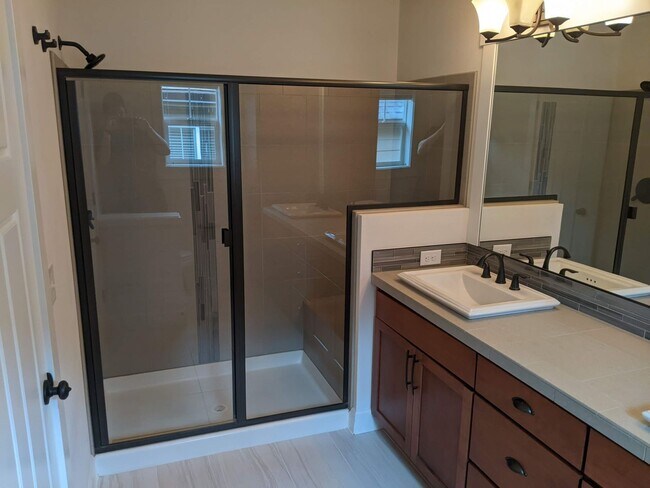 Building Photo - Brownstone at Issaquah Highlands for Rent