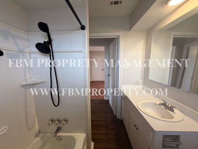 Building Photo - 107 Berrys Chapel Rd