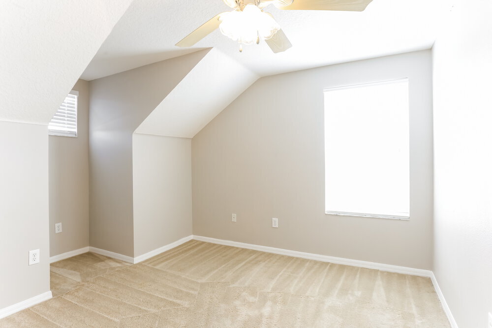 Building Photo - 24922 Oakhaven Ct