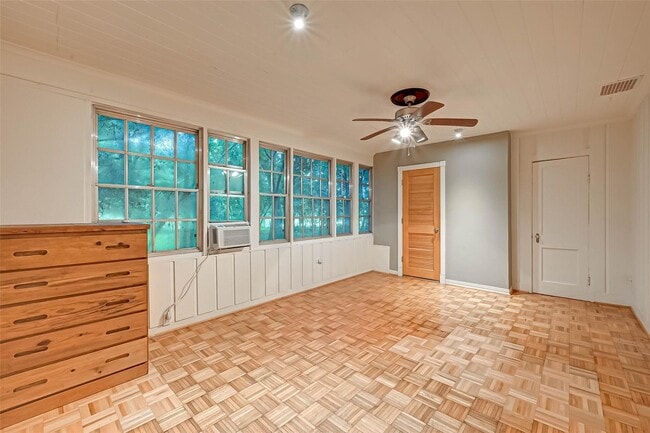 Building Photo - 4628 Roseneath Dr