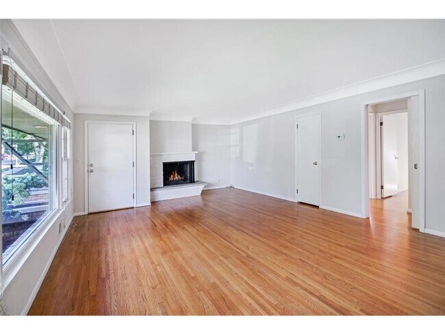 Building Photo - 3829 Ewing Ave S