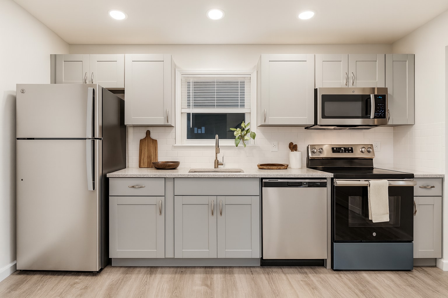 Kitchen - 2 Walnut St