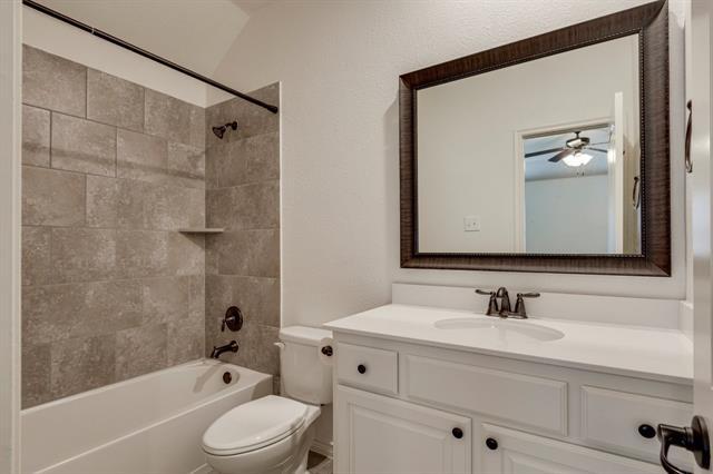 Building Photo - 3022 Maverick Dr