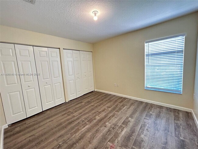 Building Photo - 7828 Parsons Pine Dr