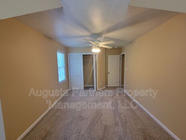 Building Photo - 3719 El Cordero Ranch Springs Rd