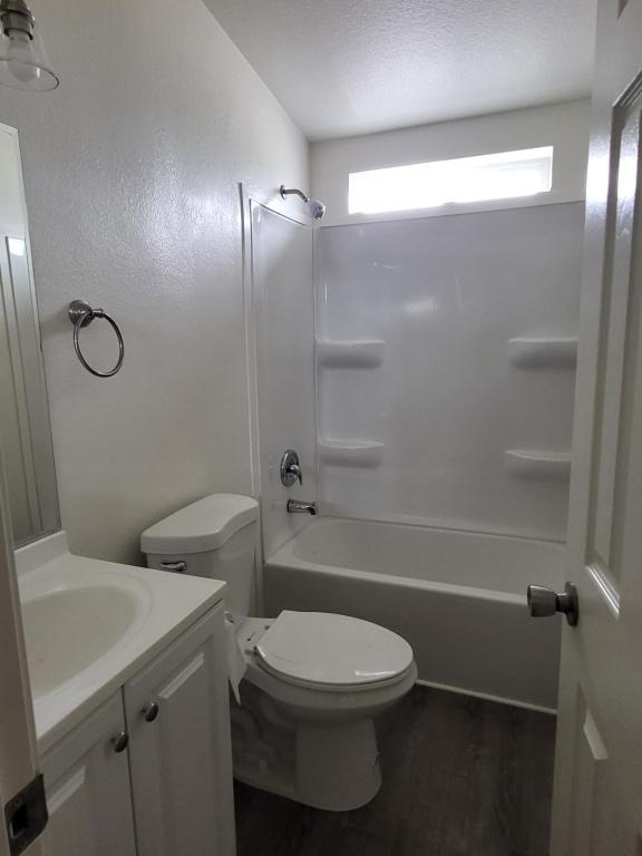 Building Photo - 3974 E Shaeffer Ave