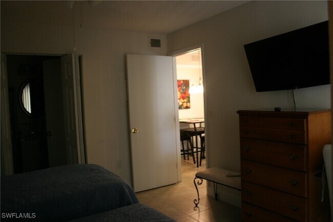 Building Photo - 12591 Equestrian Cir