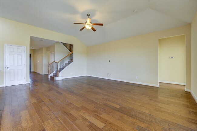 Building Photo - 26311 Parkman Grove Dr