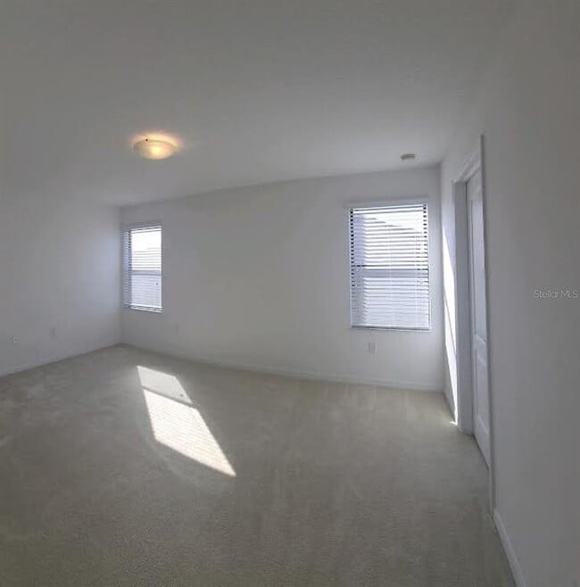 Building Photo - 1052 Ketzal Dr