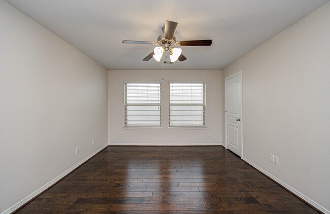 Building Photo - 4908 Crawford St