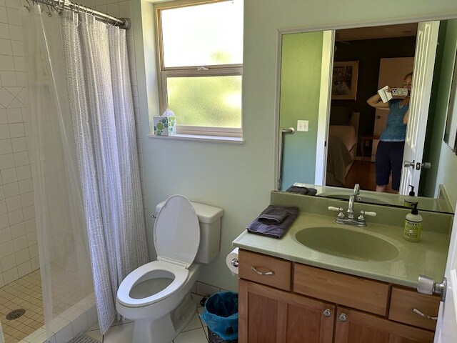 Building Photo - 35 Hoku Pl