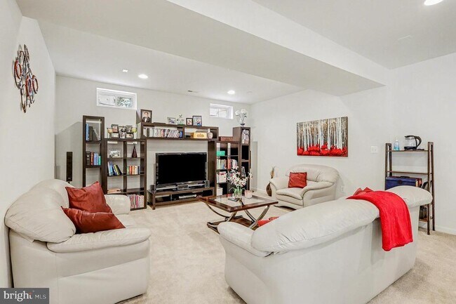 Building Photo - 13773 Night Sky Dr