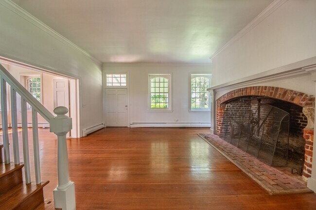 Building Photo - UNIQUE OFFERING-HISTORIC CAPE COD ON URBAN...