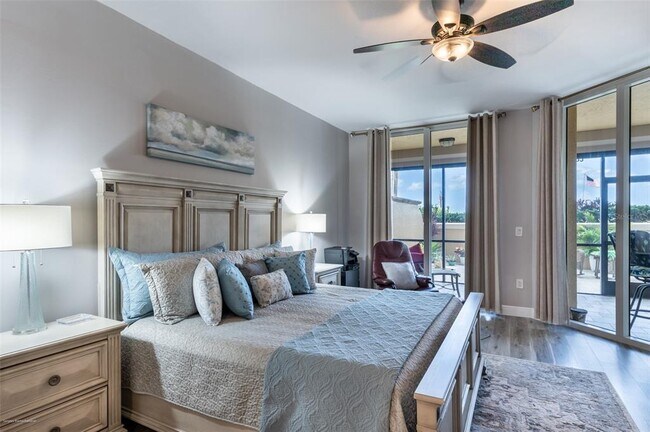 Building Photo - 3313 Sunset Key Cir