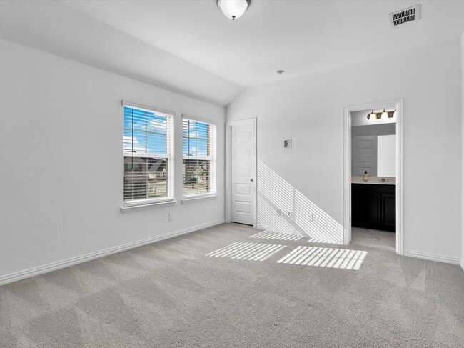 Building Photo - 1303 Wheelwright Dr