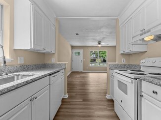 Building Photo - 207 Townes Ct