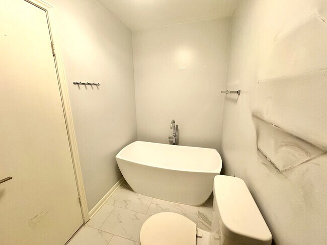 Building Photo - 2323 Bering Dr