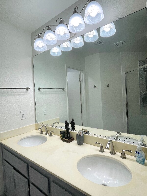 Building Photo - 13803 Pinkard Way