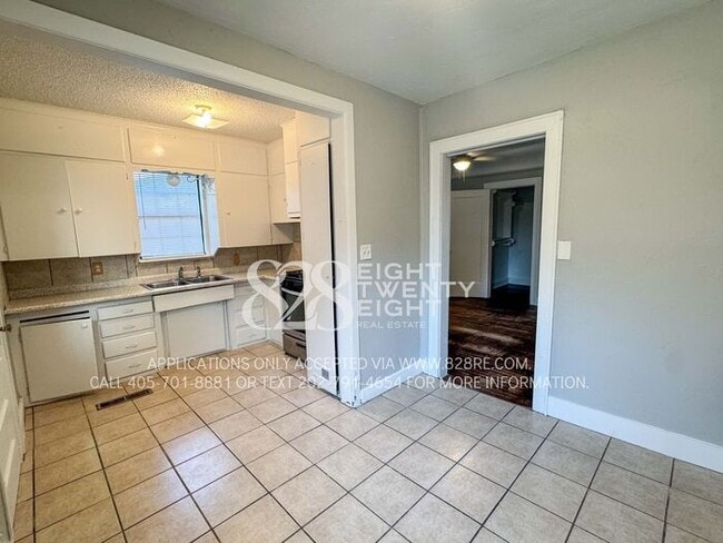 Building Photo - Historic 1 Bed/1 Bath with Bonus Room Dupl...