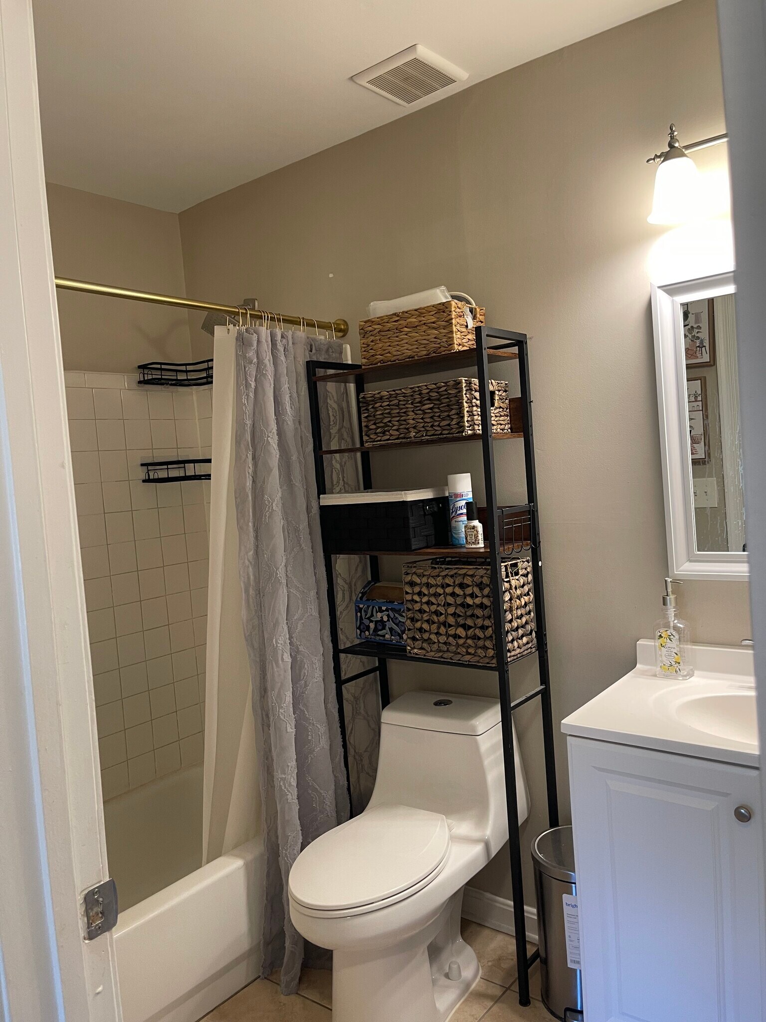 Building Photo - 12828 Dunkirk Dr