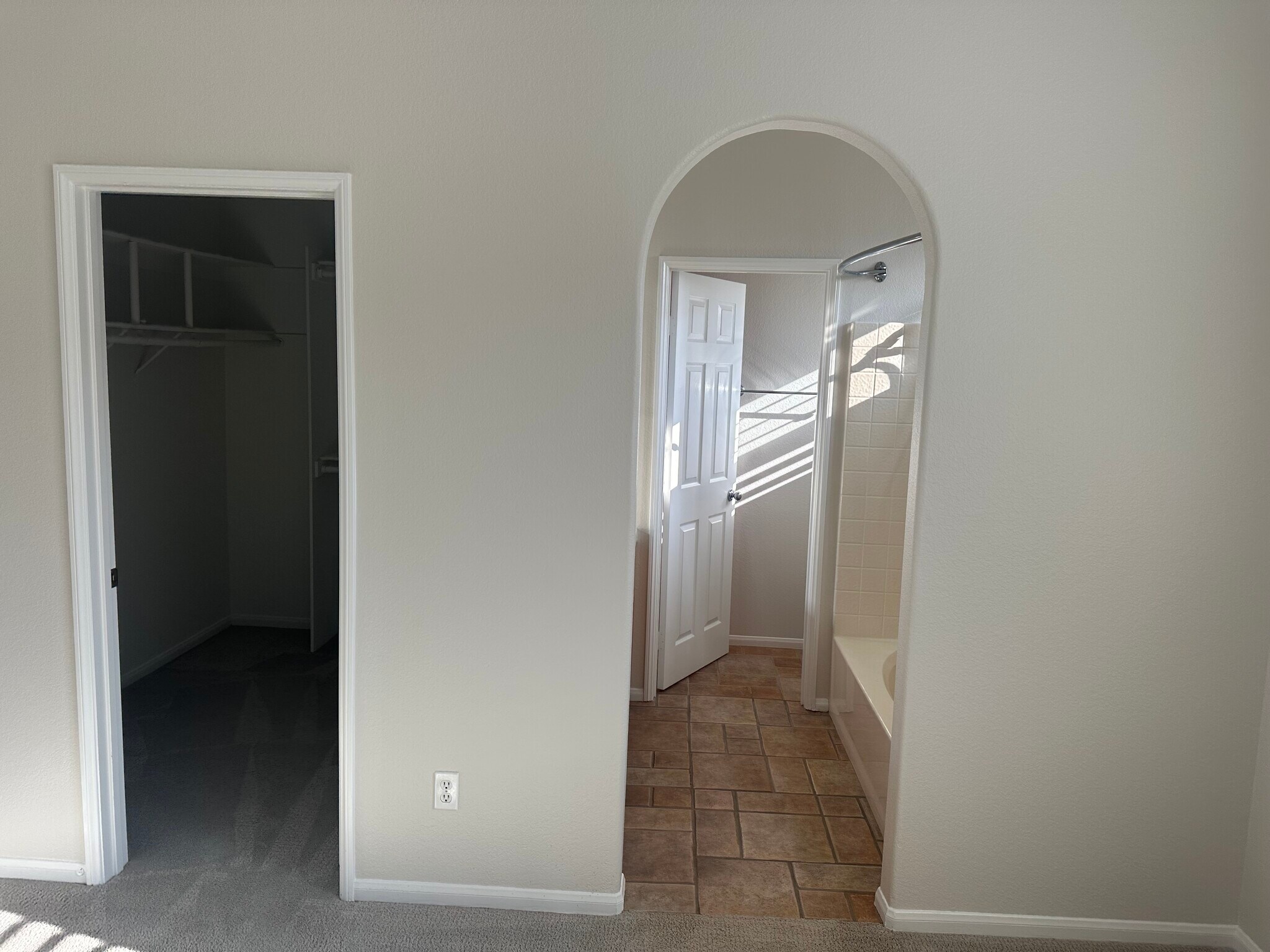 Huge closet - 6162 Citracado Cir