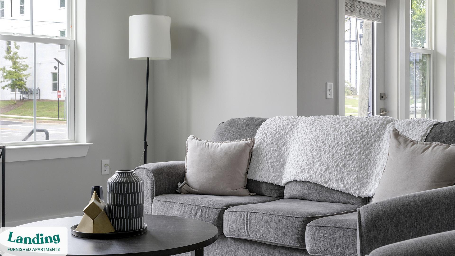 Building Photo - 6025 Riverview Rd SE