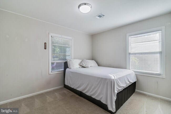 Building Photo - 314 Rivermont Dr