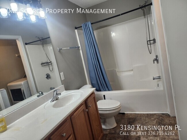 Building Photo - 3180 Kensington Pl