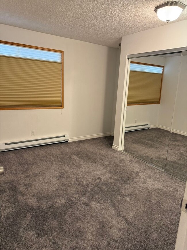 Building Photo - 1Bd/1Ba Mercer Island Condo
