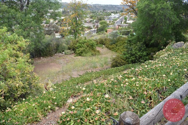 Building Photo - Grantville, Charming 4-Bedroom Home with S...