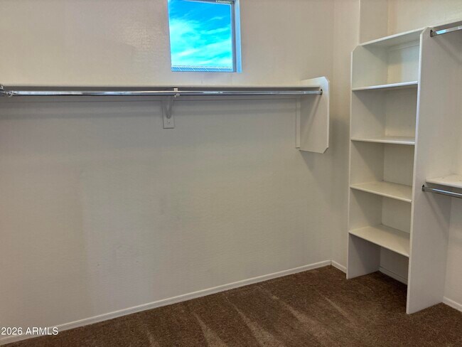 Building Photo - 92 W Aster Dr