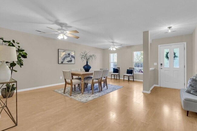 Building Photo - 5204 Carlisle Ct