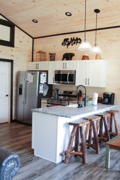 Building Photo - 4227 Round Top Way