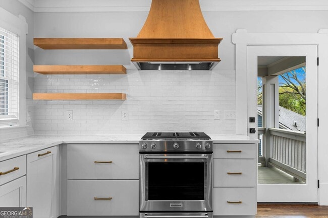 Building Photo - 795 St Charles Ave NE