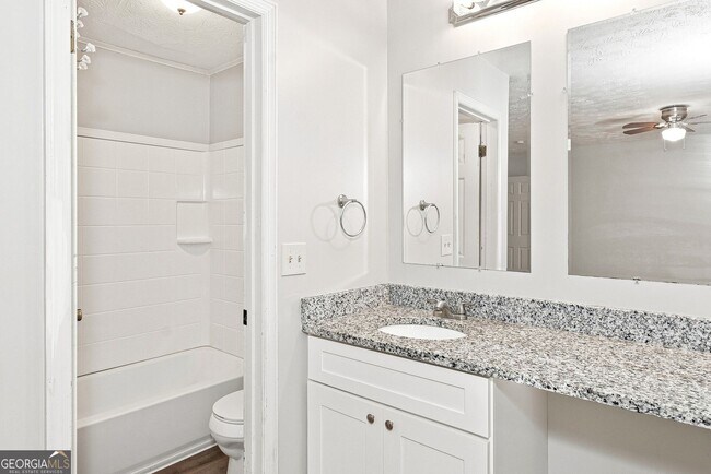 Building Photo - 1515 Captain Thomas Ct
