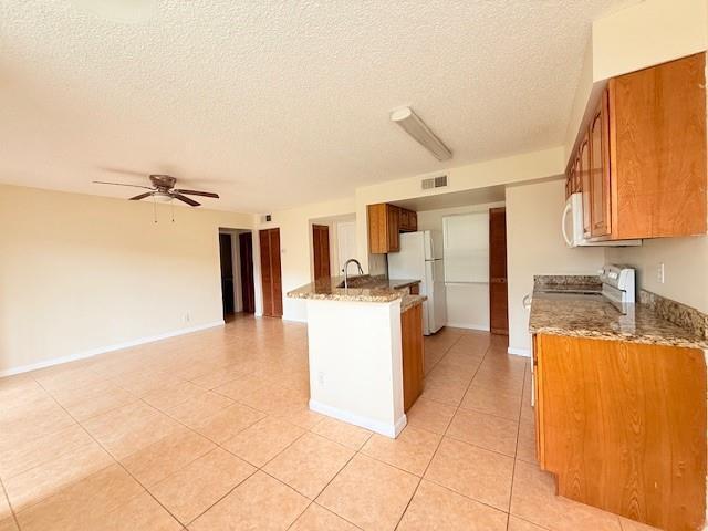 Building Photo - 9999 Summerbreeze Dr