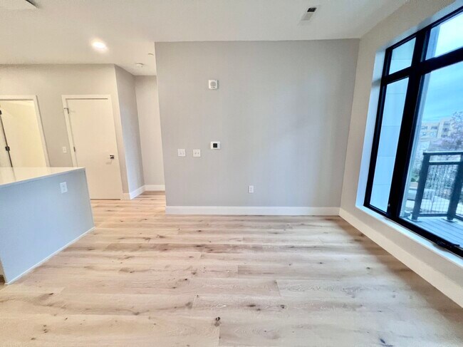 Building Photo - 191 Washington St