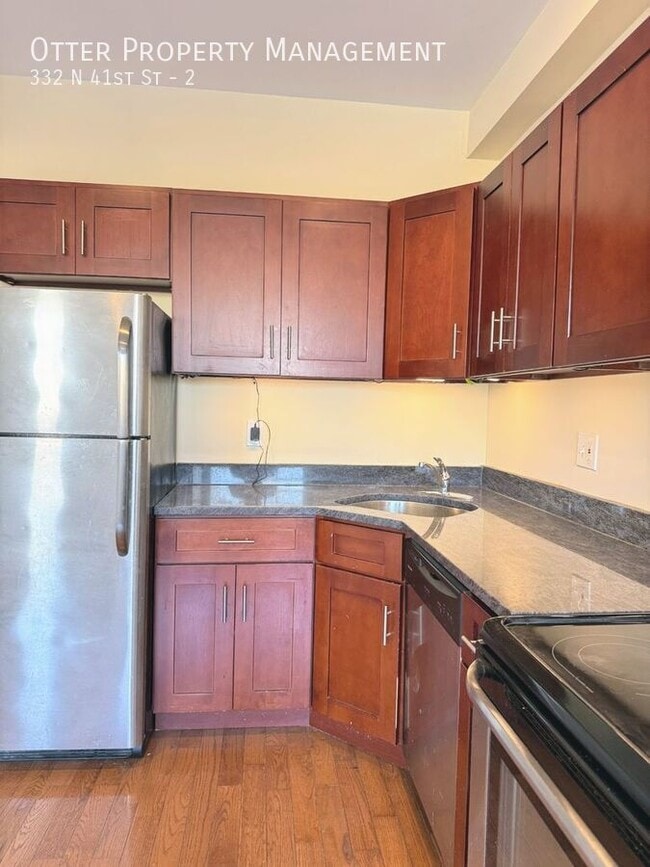 Building Photo - 332 N 41st St