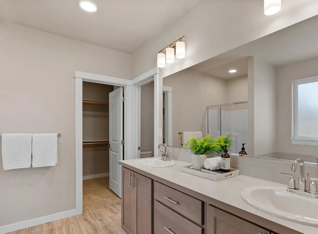 Building Photo - 18277 E 17th Ave