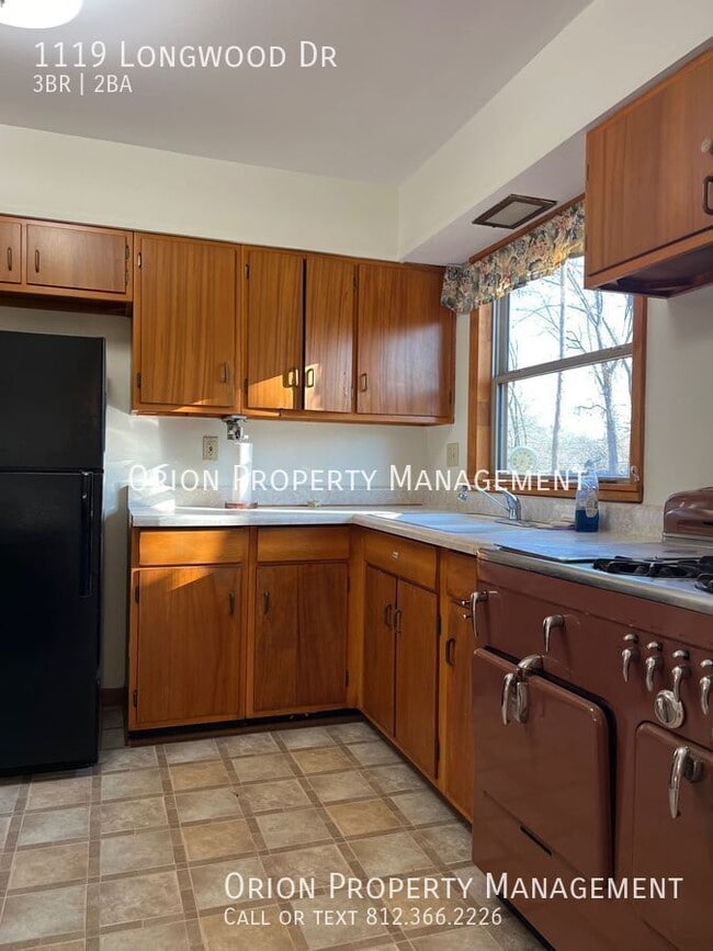 Building Photo - 1119 S Longwood Dr